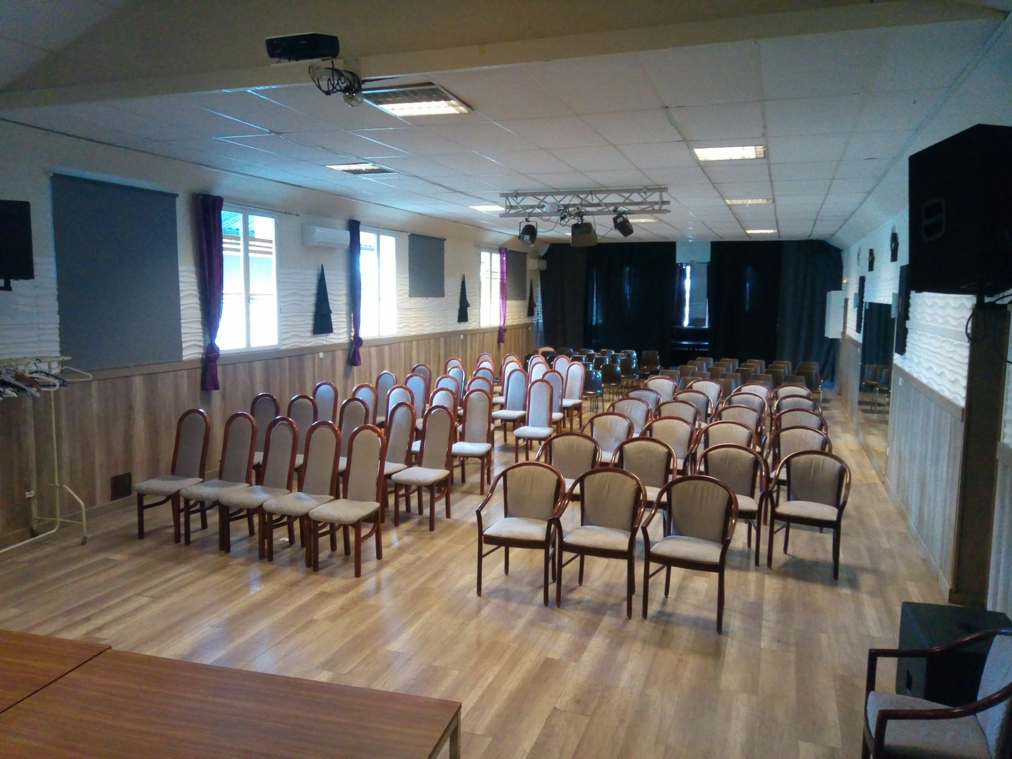 Apparthotel Dijon Congres Expo Екстериор снимка